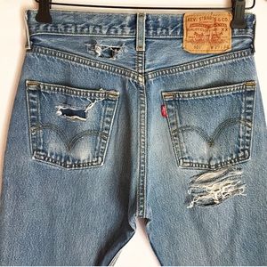 Vintage Levi’s 501 button fly high waist jeans